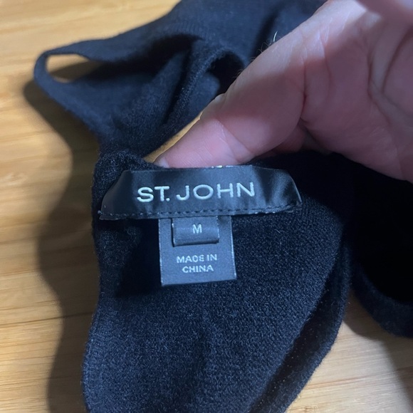 St. John- 100% Cashmere Embellished Tank Top. Size M - Picture 3 of 7